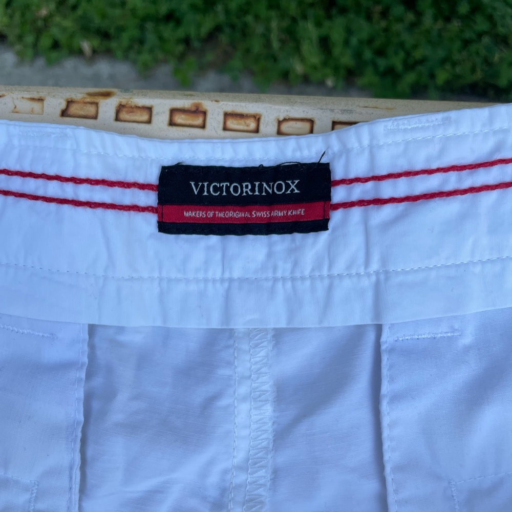 Men’s white Victorinox shorts Sz. 38 - Picture 9 of 10